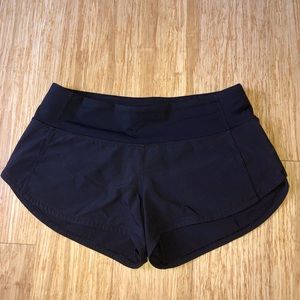 LuluLemon Speed Up Short 2.5”